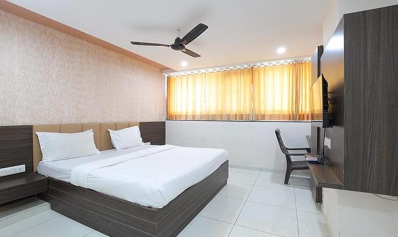 Fabhotel The Heaven Ahmedabad Eksteriør billede