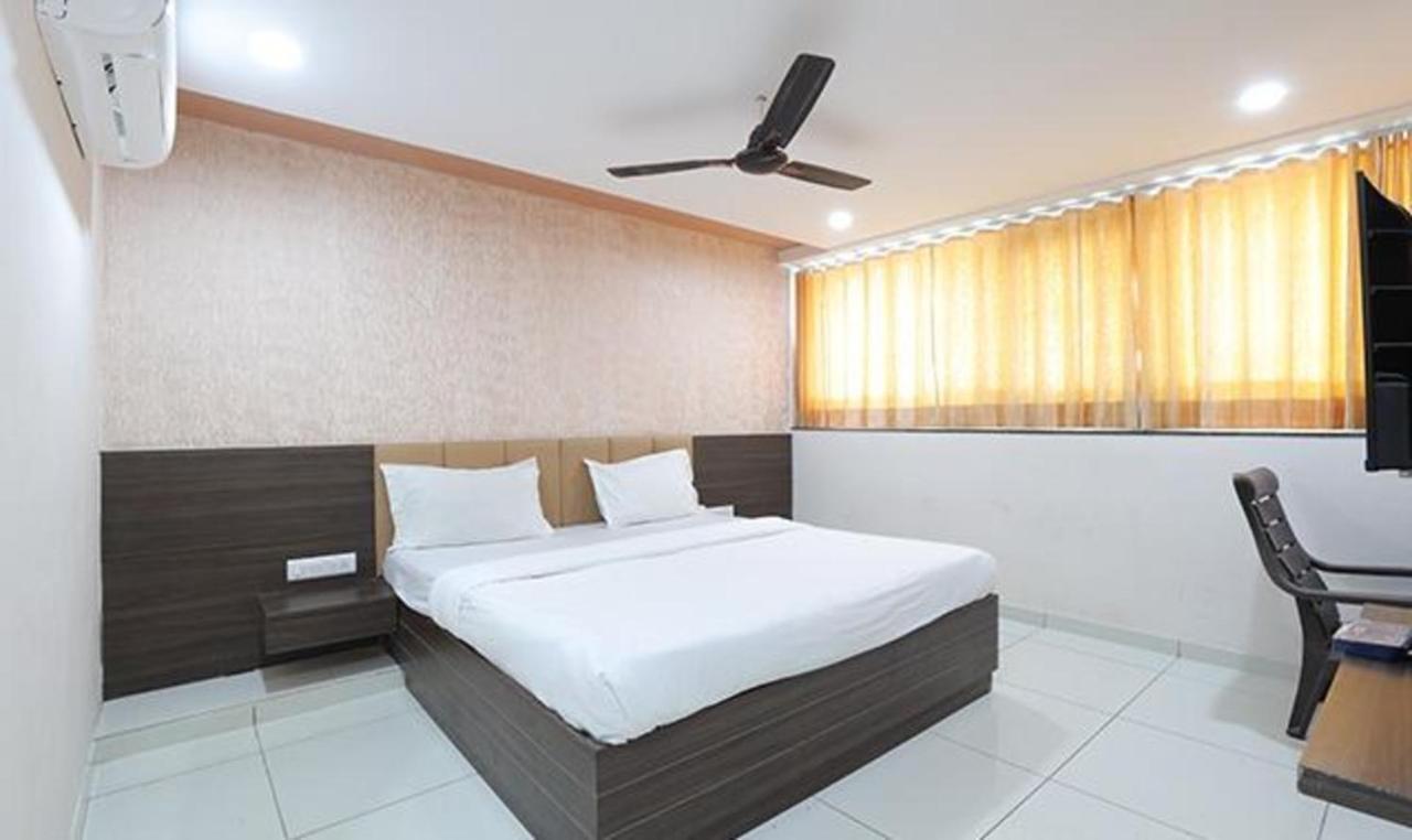 Fabhotel The Heaven Ahmedabad Eksteriør billede