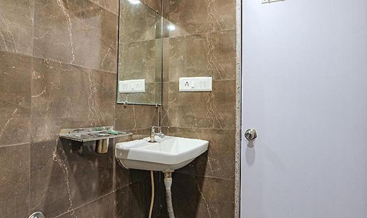 Fabhotel The Heaven Ahmedabad Eksteriør billede